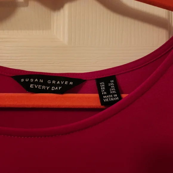 Beautiful, never worn Susan Graver! - Picture 3 of 4